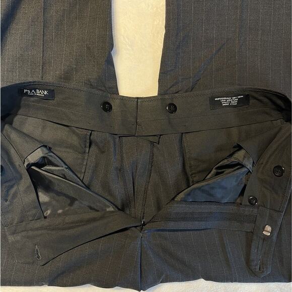 Jos A Bank 42L 34W Charcoal Gray Pinsripe 2 Piece Suit Jacket Pants Note - Picture 12 of 16